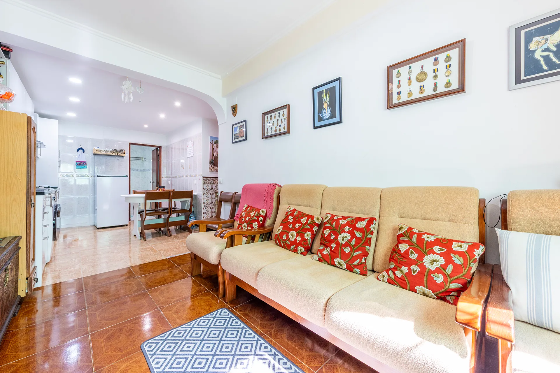 Apartamento T2 com Espaço Exterior numa excelente localização, em Massamá!