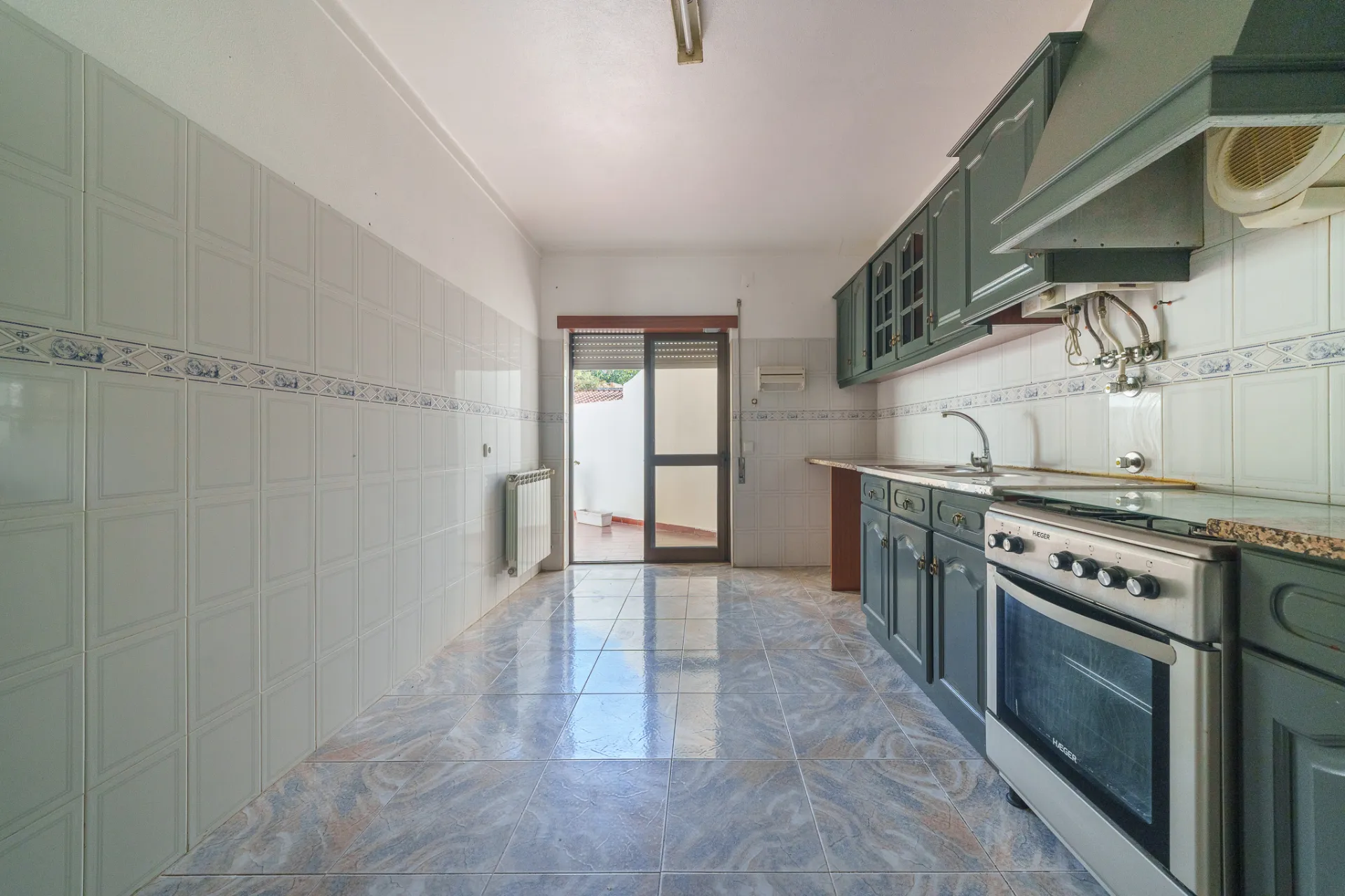  T2 com Terraço, Varandas e Sótão em Mira de Aire